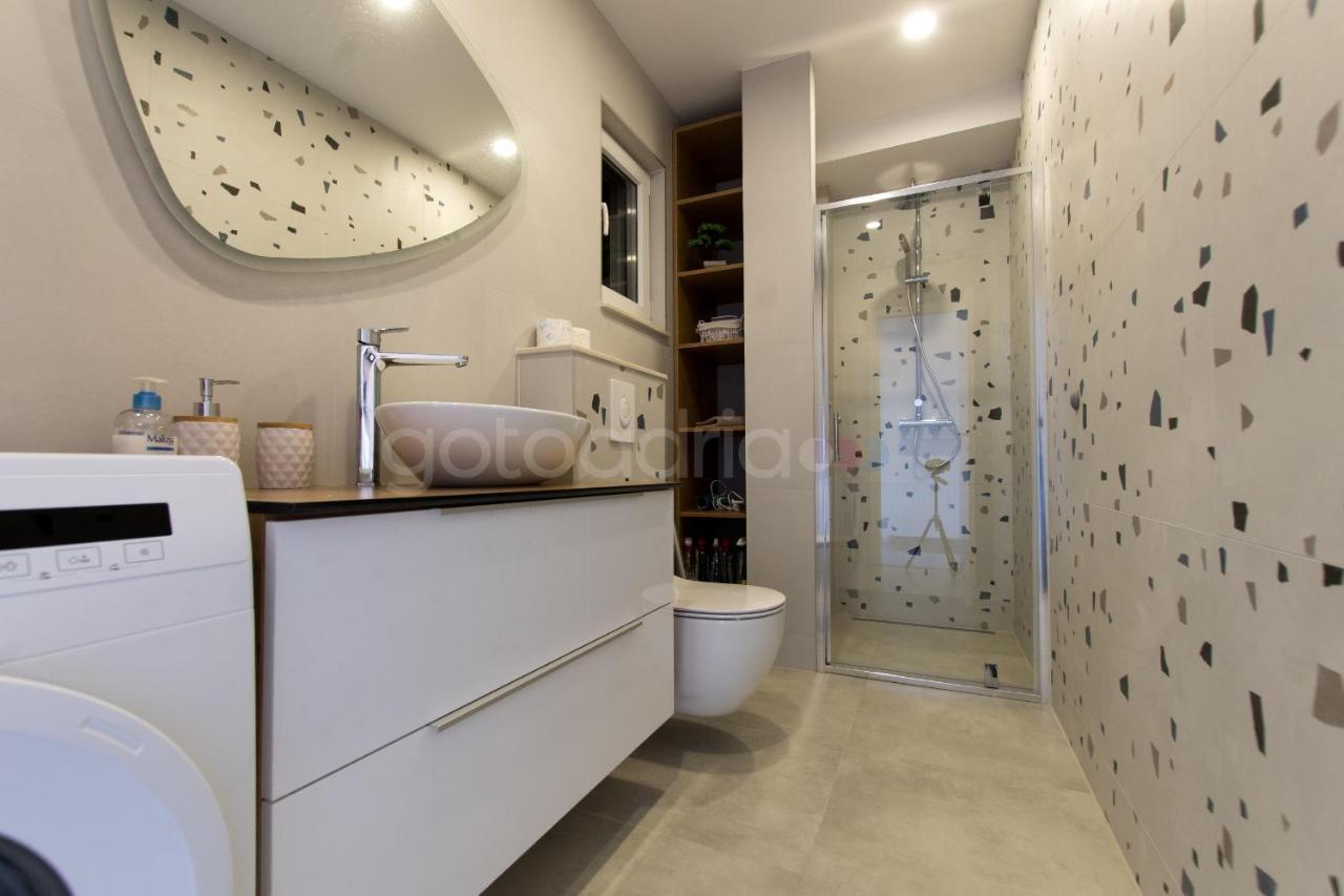 Seashell - Luxury Seaview Apartments Makarska Ngoại thất bức ảnh