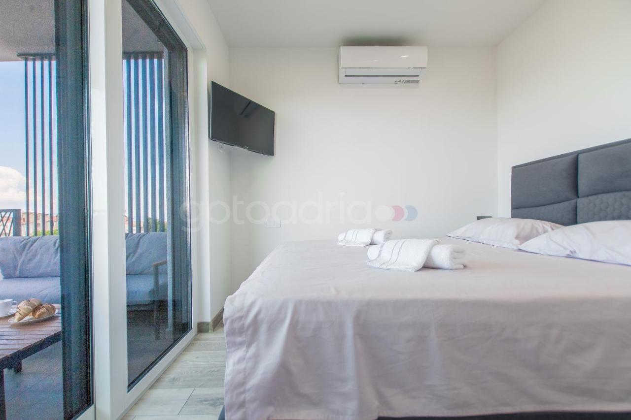 Seashell - Luxury Seaview Apartments Makarska Ngoại thất bức ảnh