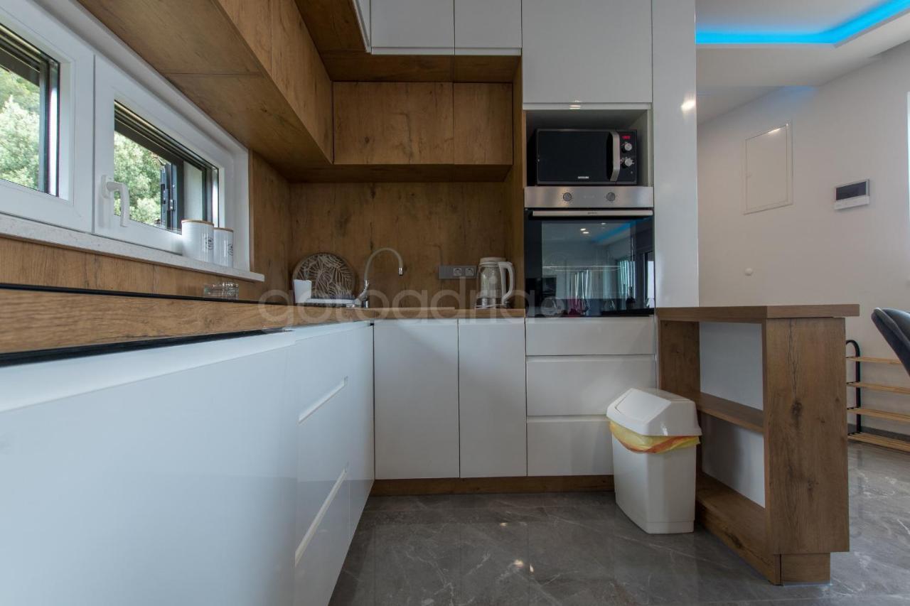 Seashell - Luxury Seaview Apartments Makarska Ngoại thất bức ảnh