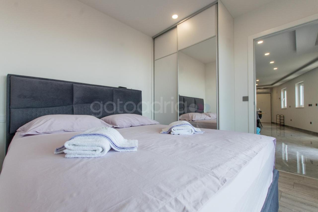 Seashell - Luxury Seaview Apartments Makarska Ngoại thất bức ảnh